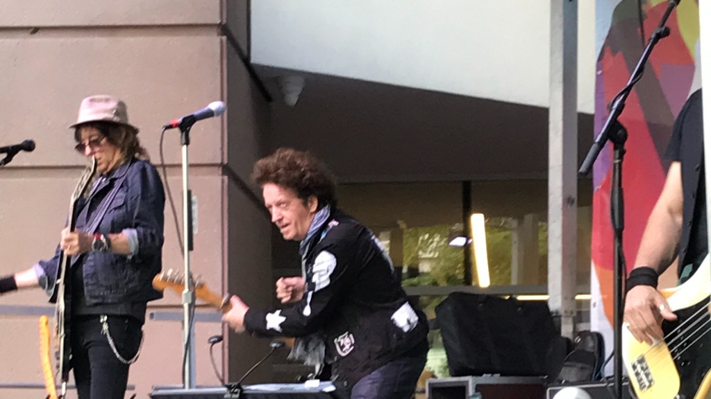Willie Nile’s set at Fountain Plaza offers respite during troubled&nbsp;time